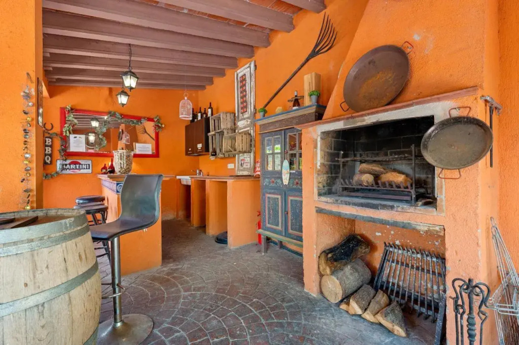 Casa Del Vino