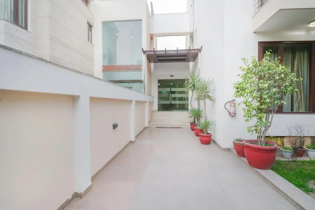Capital O Birdhouse Residency Near Kingdom of Dreams