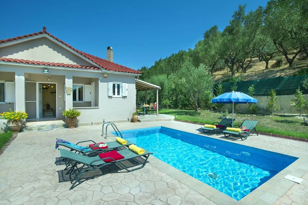Zante Luxurious Villa-Private Heated Pool & Big Garden