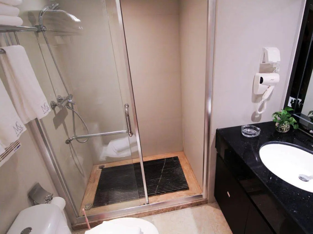 Roomme Huanju Apartment (Guangzhou Zhujiang New Town R&F Dongshan New World)