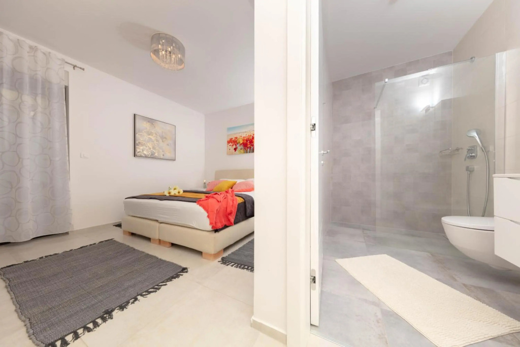 Apartman Oranž
