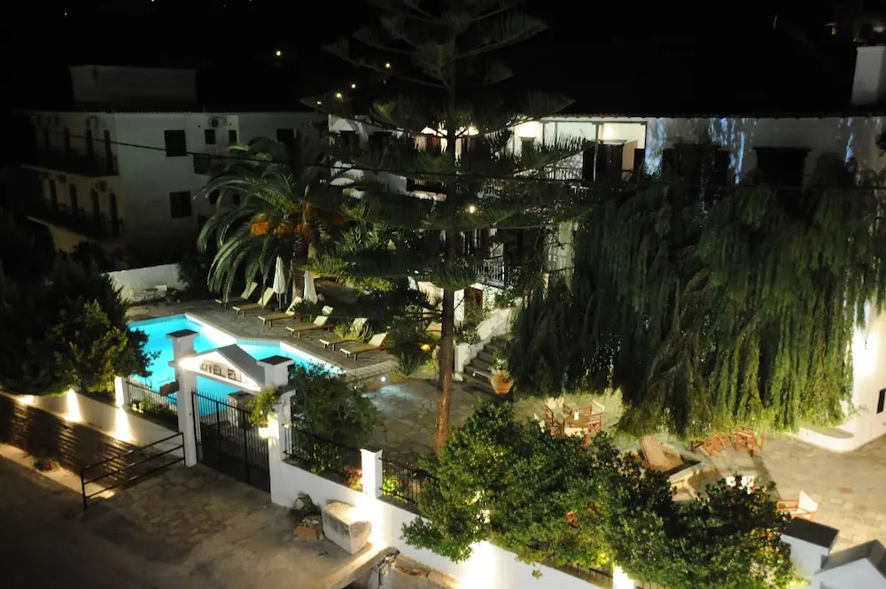 Elli Hotel