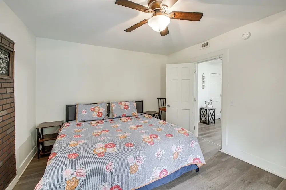 2 Mi to Bathhouse Row: Cozy Hot Springs Home