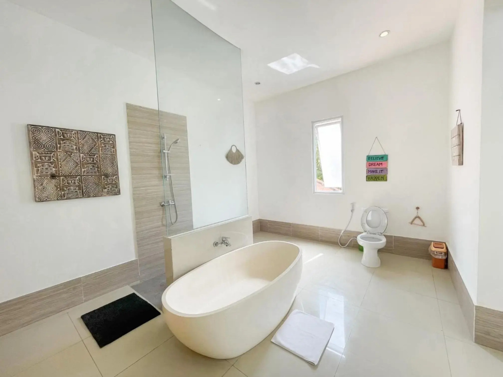 3BR Del Mar Beach Villas Near La Plancha Seminyak