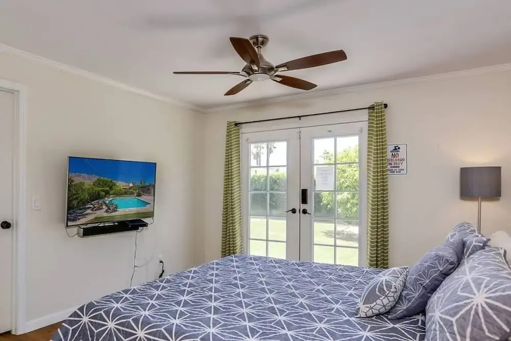 Relax at the 3BR Tranquil Oasis in Palm Springs