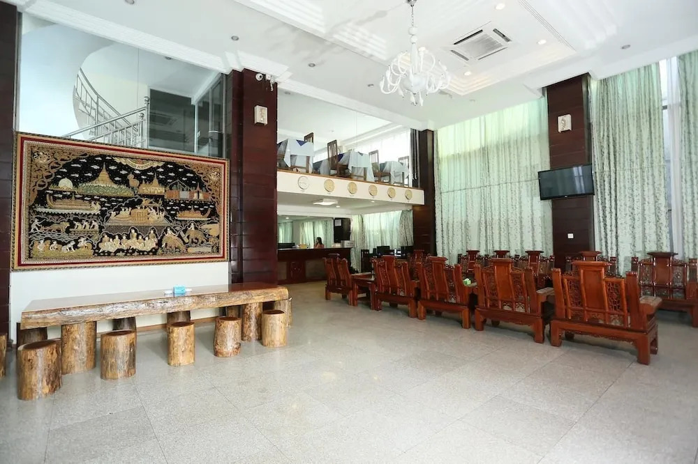 Royal Power Hotel