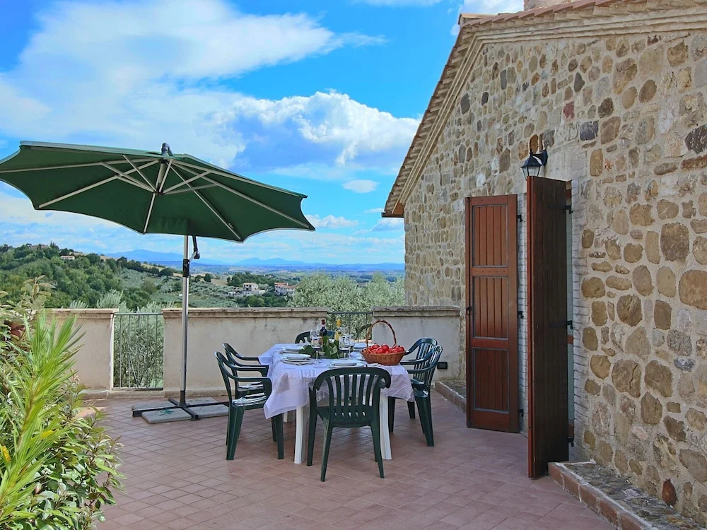 Quaint Cottage in Collazzone With Swimming Pool