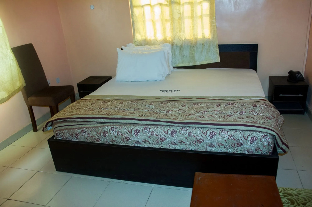 Masbat De Kings Hotel