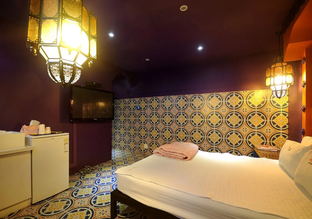 Brown Dot Hotel Nampo Chungmu