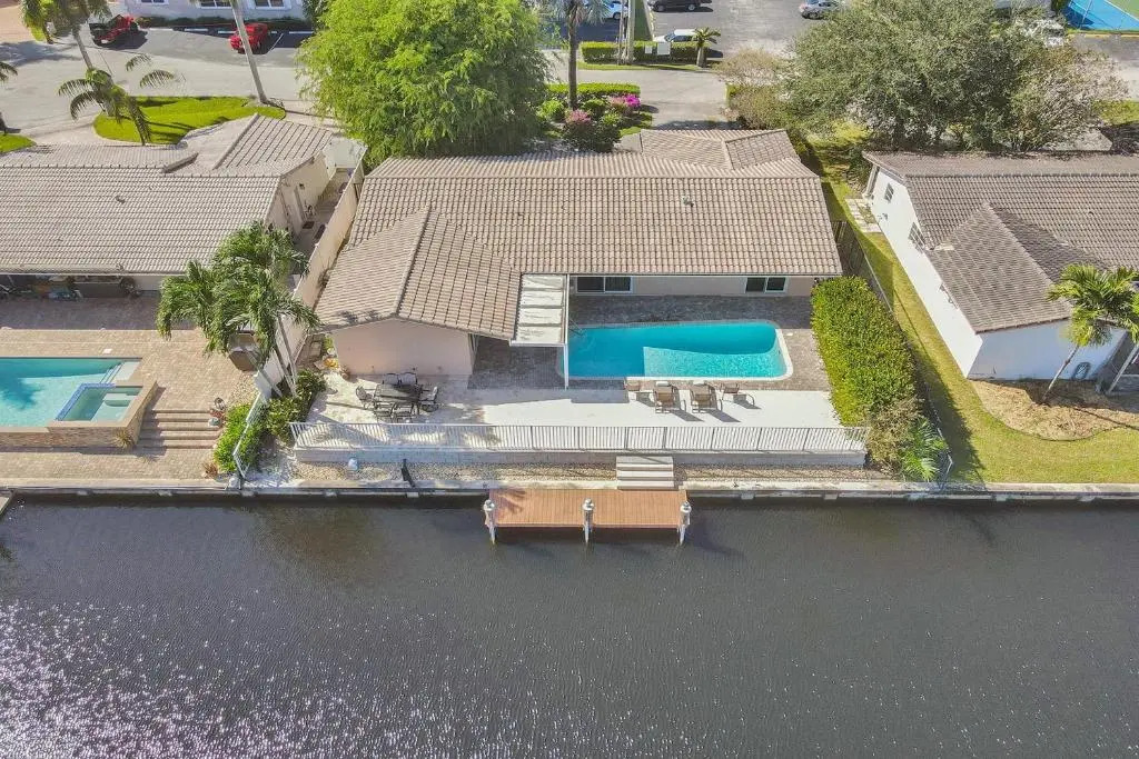 NEW Waterfront Dream 4br Pool House Boat Deck