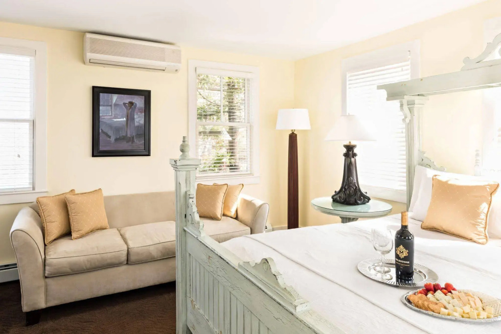 Brass Key Guesthouse Adults Only