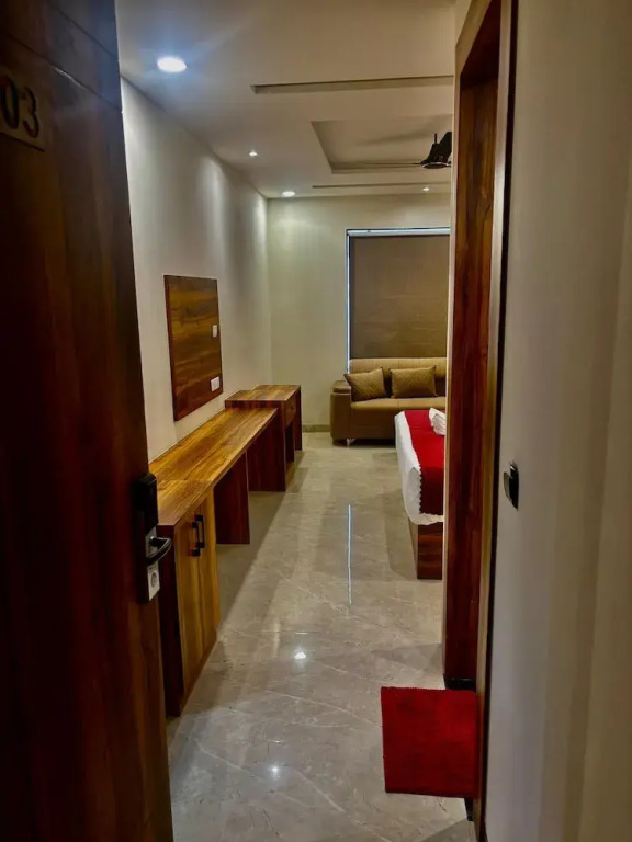 Hotel Majestic Heights