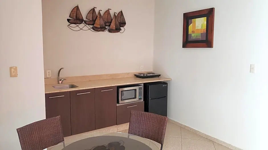 HOTEL CARASOL VILLAS & SUITES