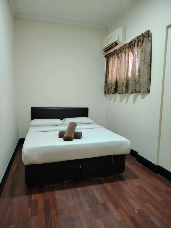 Petronella Luxury Penthouse marina court