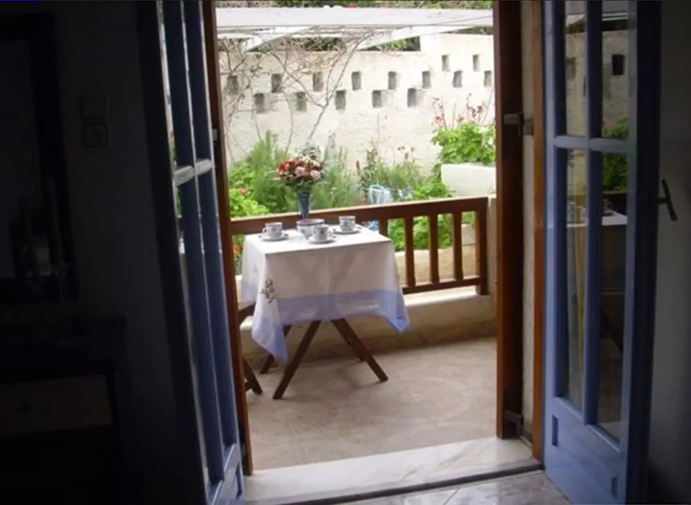 Christos Makrinos Rooms
