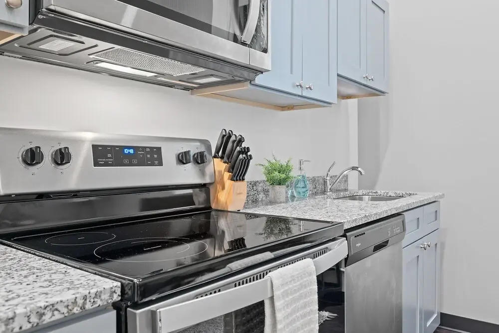 Apartments in Pittsburgh's Cultural District by Frontdesk