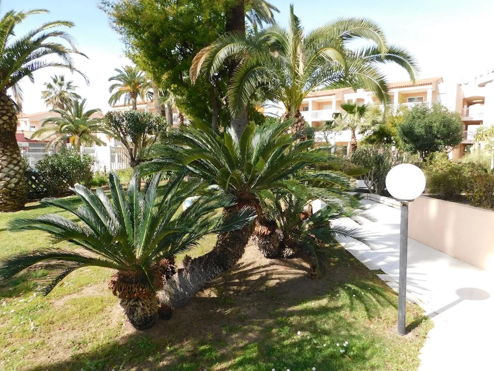 T 2 Residence du Golf