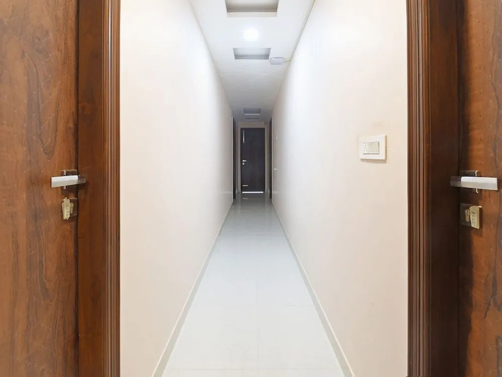 OYO 22585 Flagship Sumit House