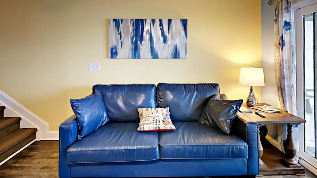 Put-in-Bay Waterfront Condo #211