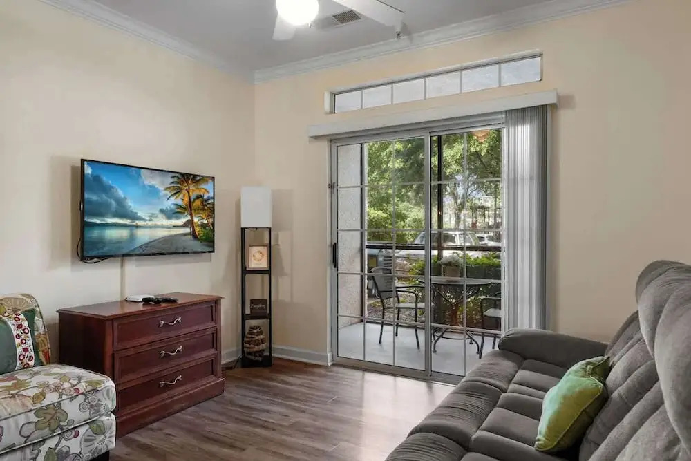 NEW Listing Gorgeous 2 bd Condo