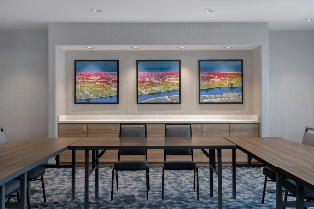 Home2 Suites By Hilton Sheboygan