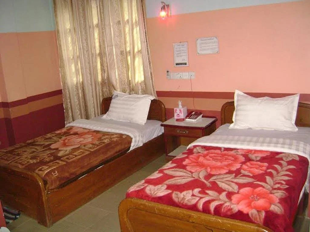 Lashio Power Hotel