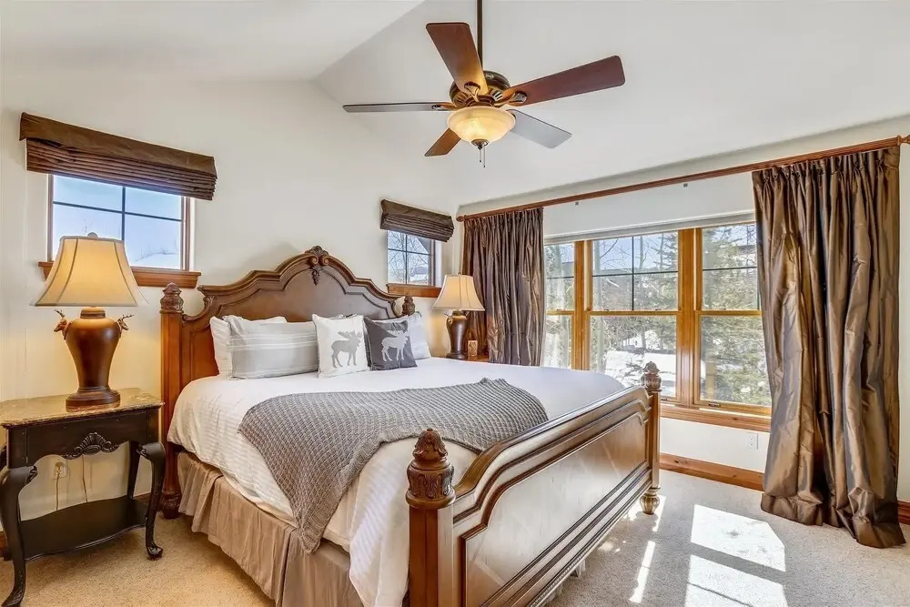 Highland Greens 71 4 Bedroom Condo by RedAwning