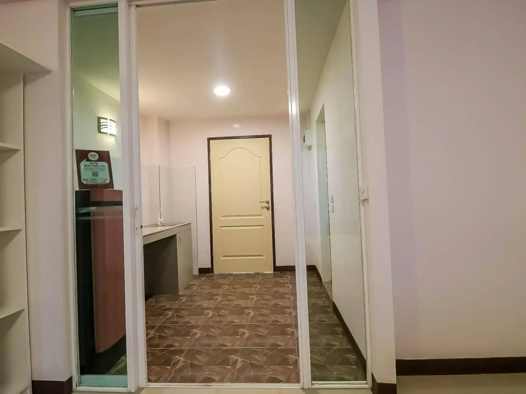 Nida Rooms Samanchan Lunatic