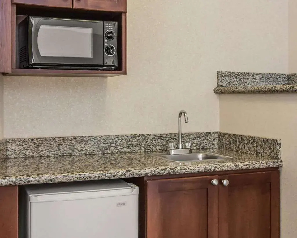 Kathryn Riverfront Inn, an Ascend Collection Hotel