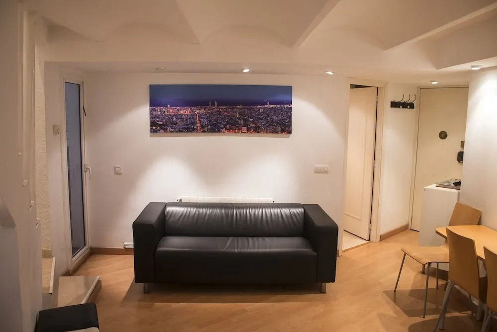 HOMEnFUN Duplex cerca de Sagrada Familia