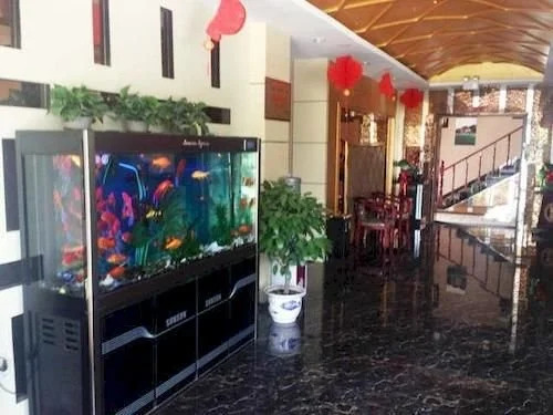 Yingxian County Super 8 Hotel
