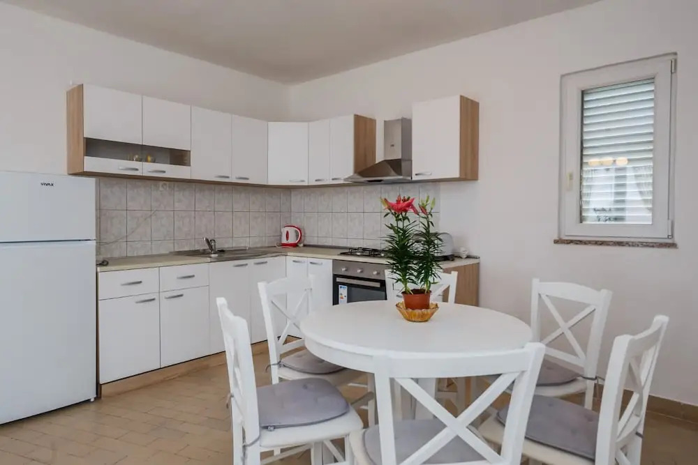 A1 - apt w. the sea View, two Terraces and Garden