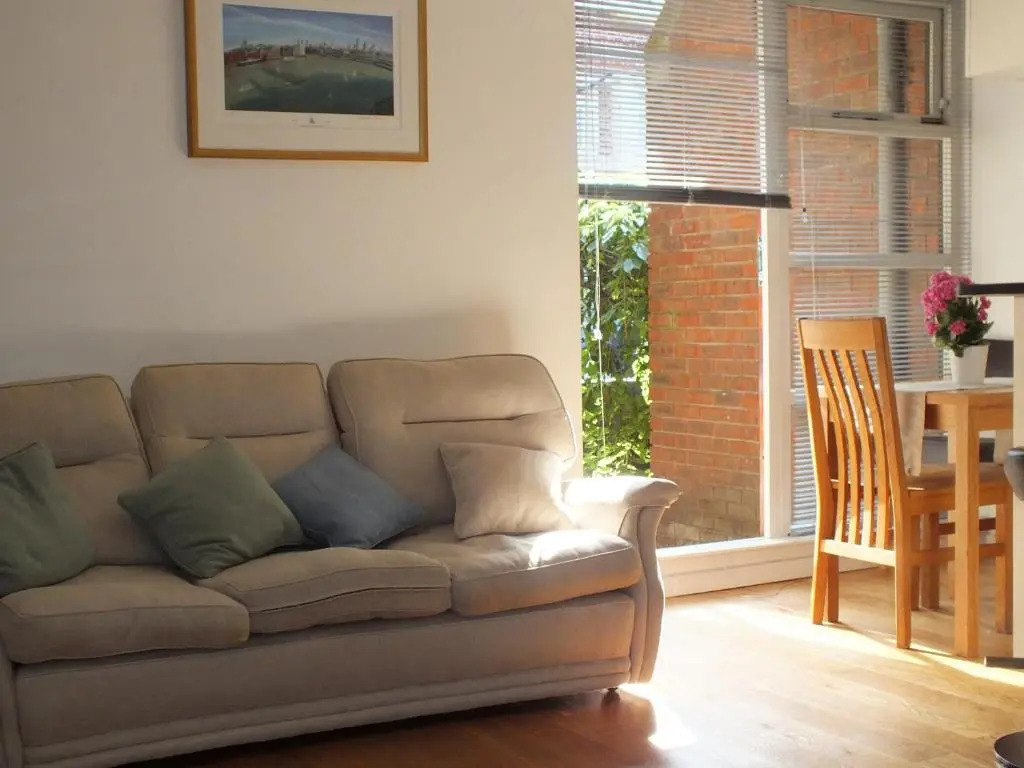 Rotherhithe apartment near park and river