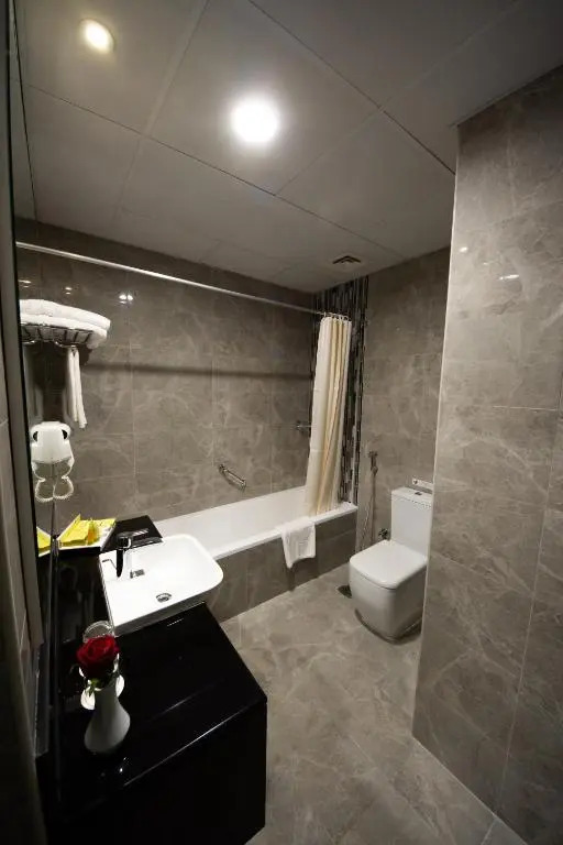 Rose Dream-Two Bedroom Furnished Apart..