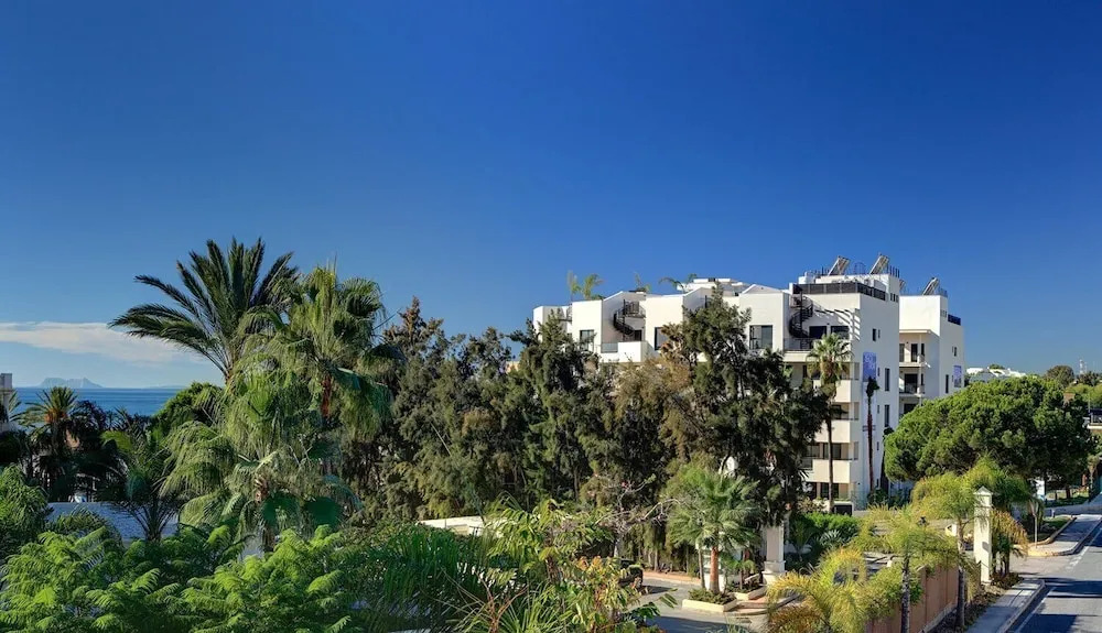 Two Bedrooms Apartment with Sea View