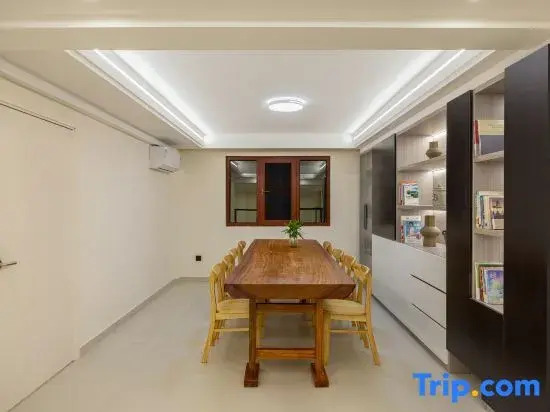 Silver Coins Inn (Tian Shan Ju Liang Min Shu, Shen Xian Ju Visitor Center Branch)