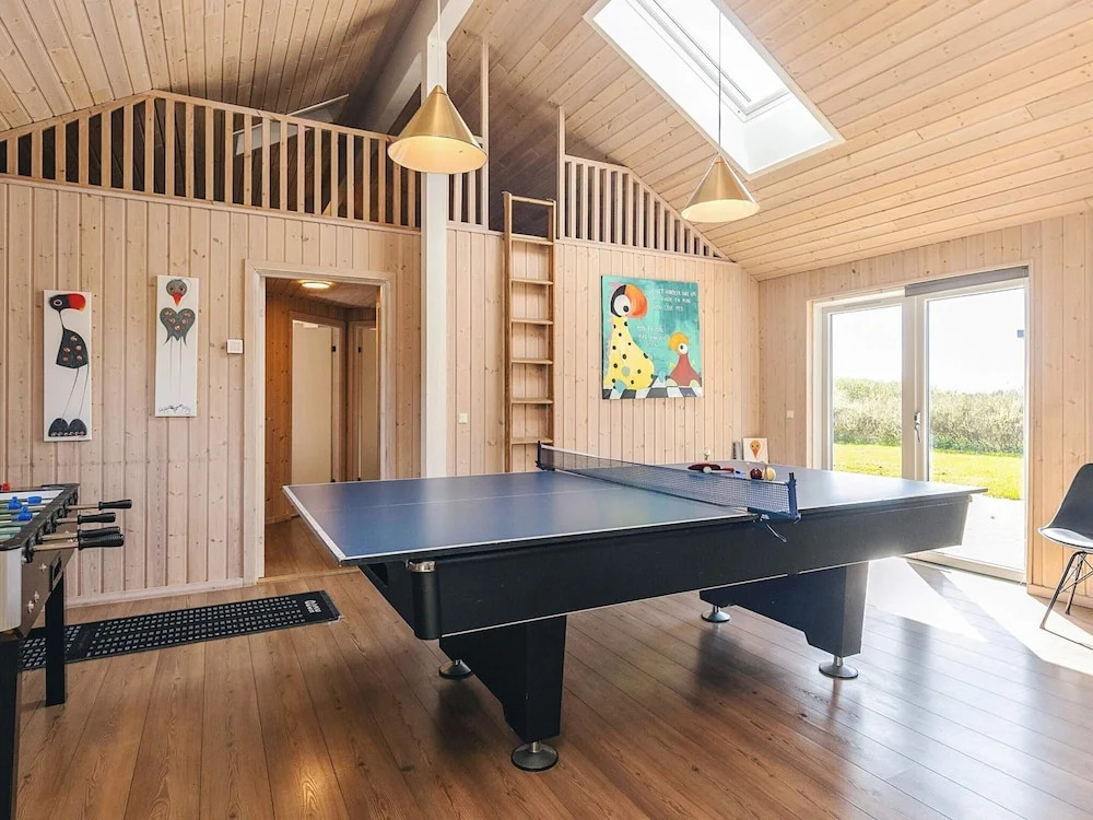 Beautiful Home In Løkken With Ethernet Internet