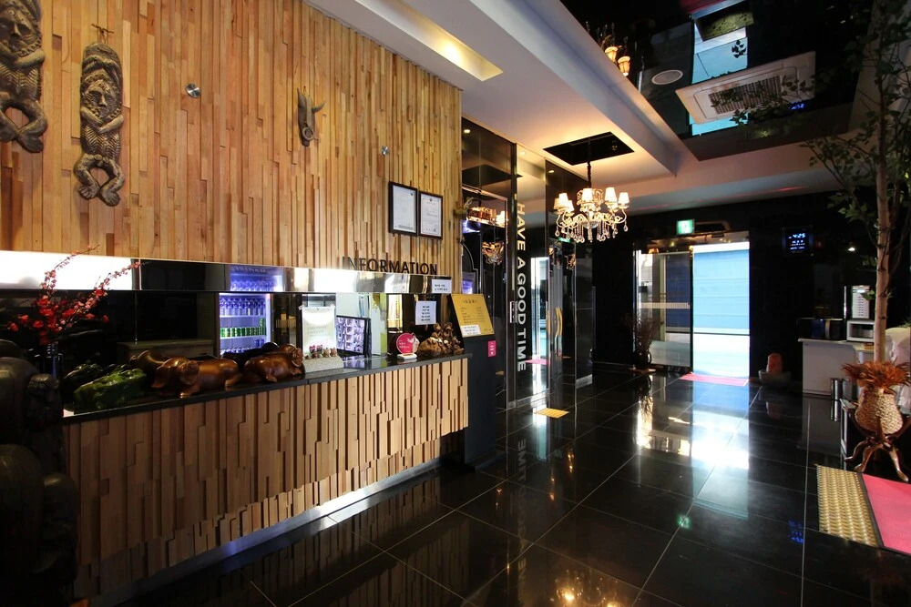 Hotel Lee