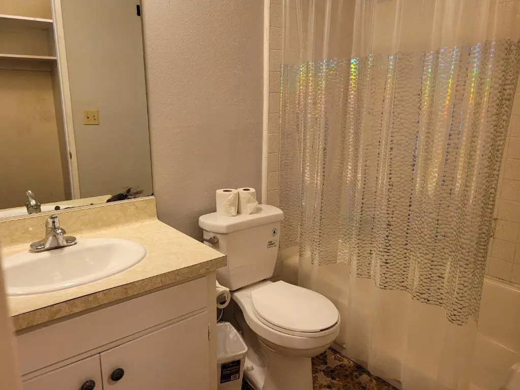 (A04) Simple Budget Private Studio Unit