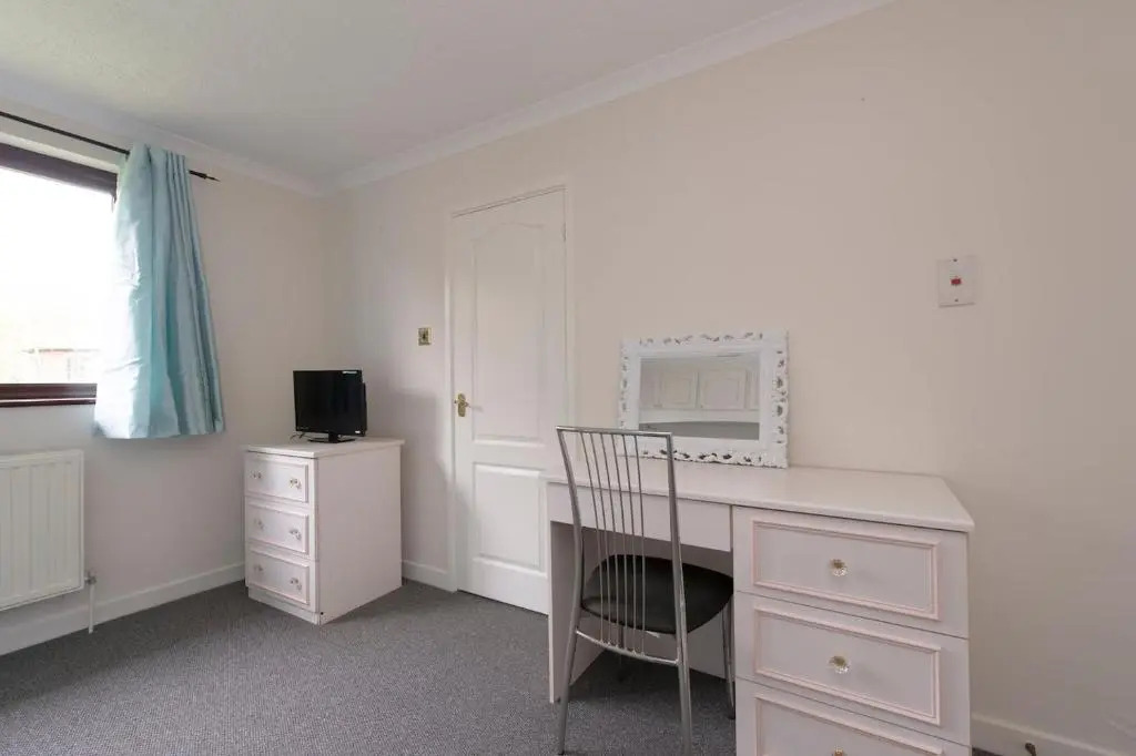 BookedUK - Bungalow House in Roydon