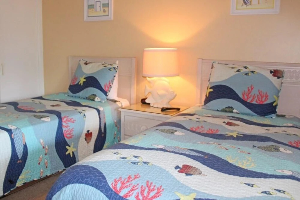 Professionally Cleaned & Sanitized / Near Beach!
