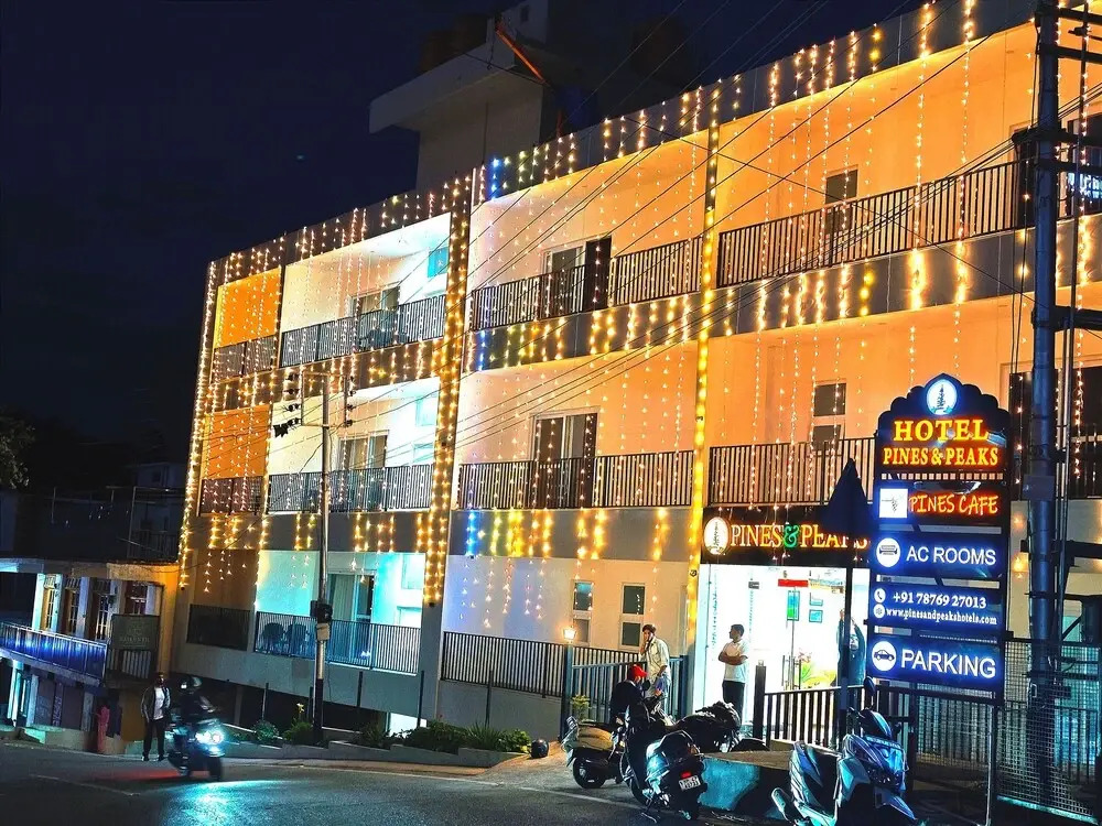 Hotel Pines And Peeks By Tws Hotels