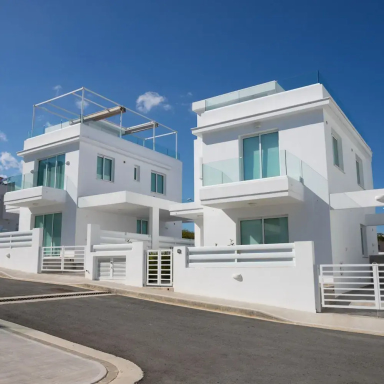 Villa Ioli Green Bay