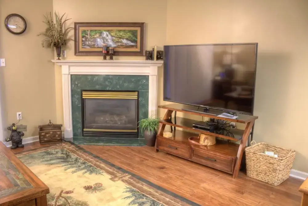 Whispering Pines 341