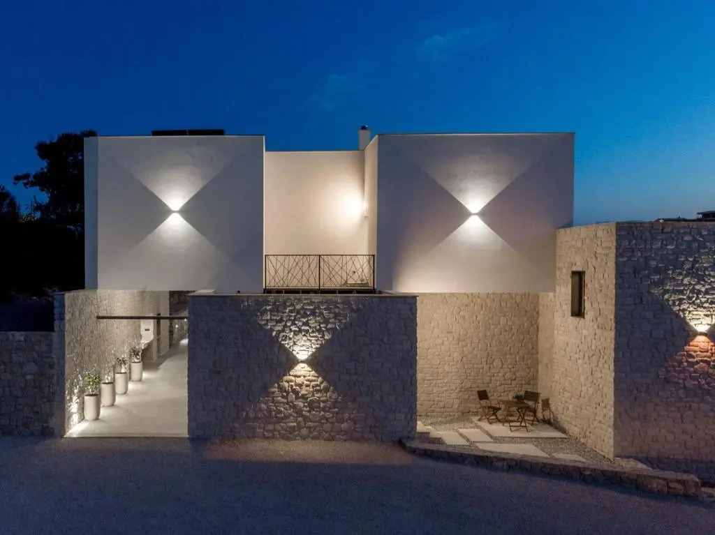 Villa Praska with private 28,5 sqm pool, 3 en-suite bedrooms, Sauna, 1km to Beach