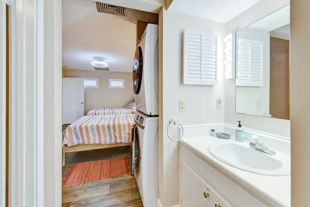 Sleek Golf-front Condo With a Washer/dryer, Deck, & Central AC - dog Friendly