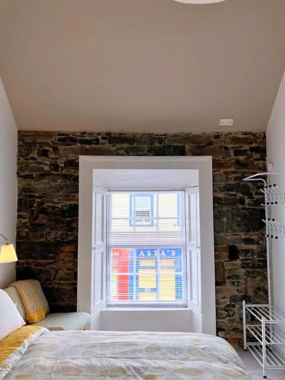 Room 1 Camp Street B&B