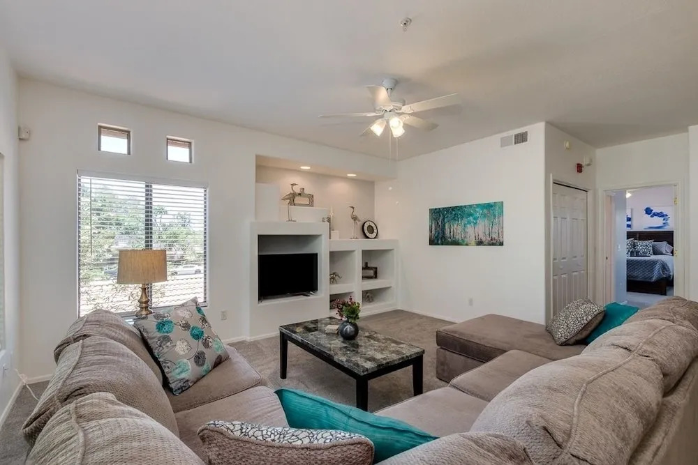 Pleasant #2092 - 2 Br Condo