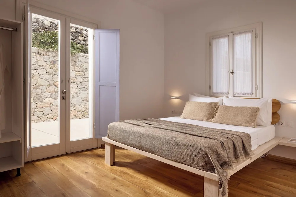 Milesian Suites