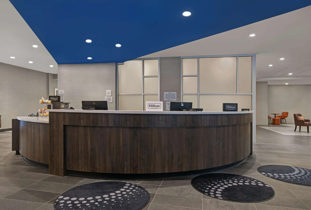 Home2 Suites By Hilton Milwaukee Downtown